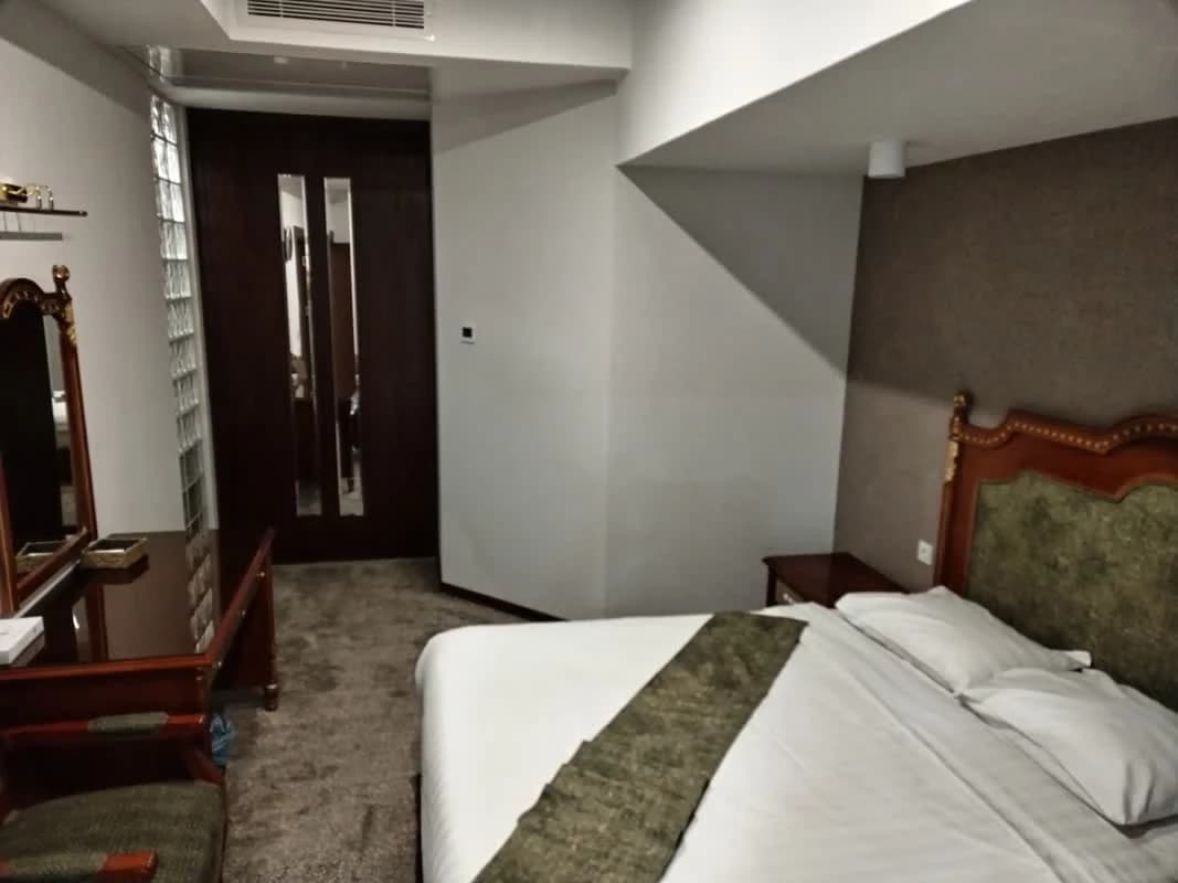 image-gallery